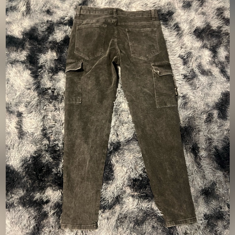 Grey Jeans - Picture 2 of 2